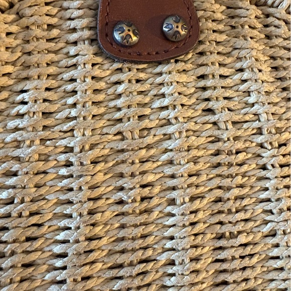 Patricia Nash Tan and Brown Woven Shoulder Bag - Picture 8 of 10